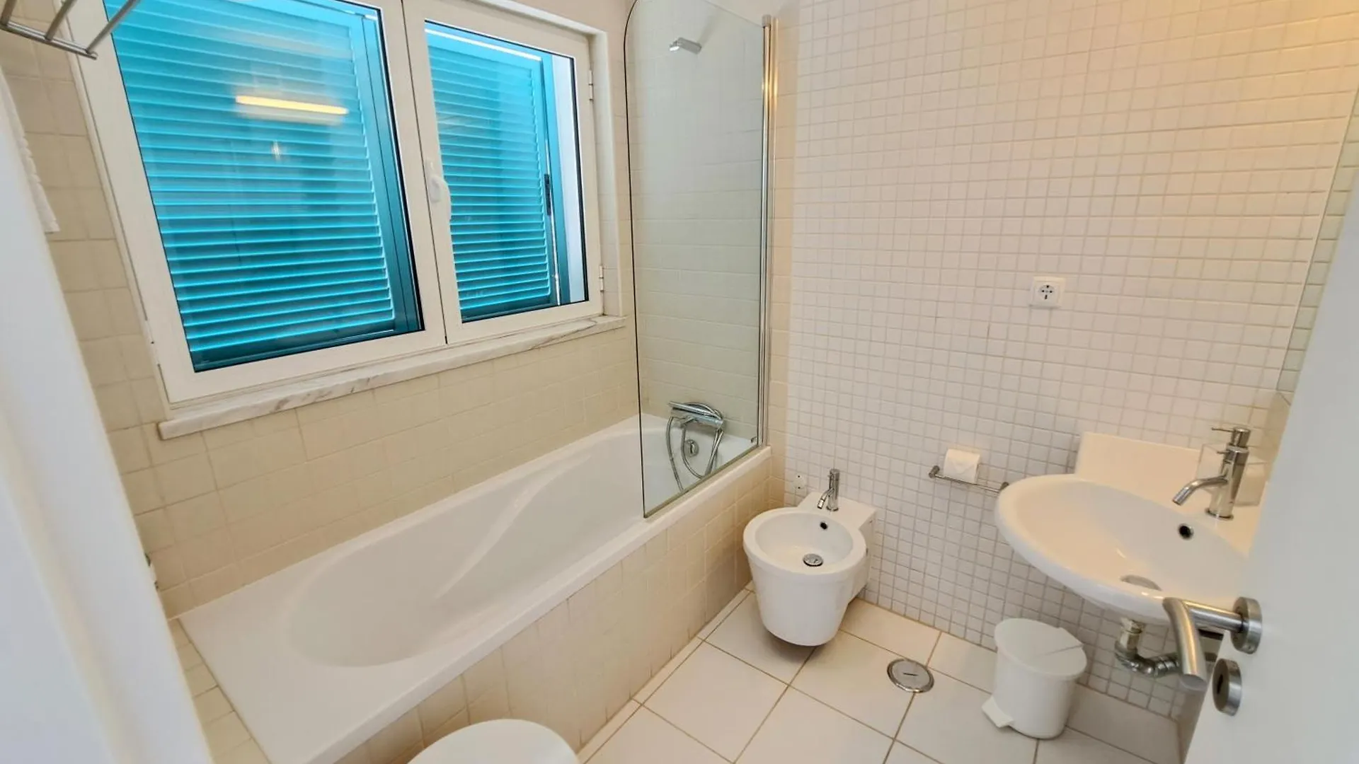 Townhouse Prainha Beach Villa Alvor 0*,